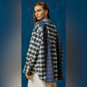 BDG Spliced Dad Button-Down Oversized Shirt in Blue/Green Plaid Women’s Medium